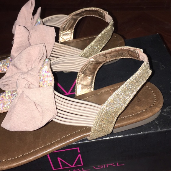 Sandals - Picture 3 of 7